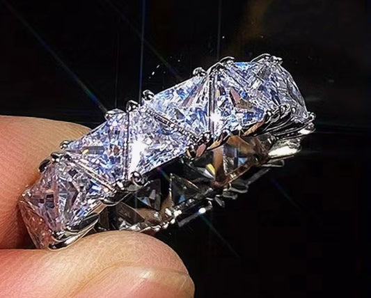 Favor in Full Ring