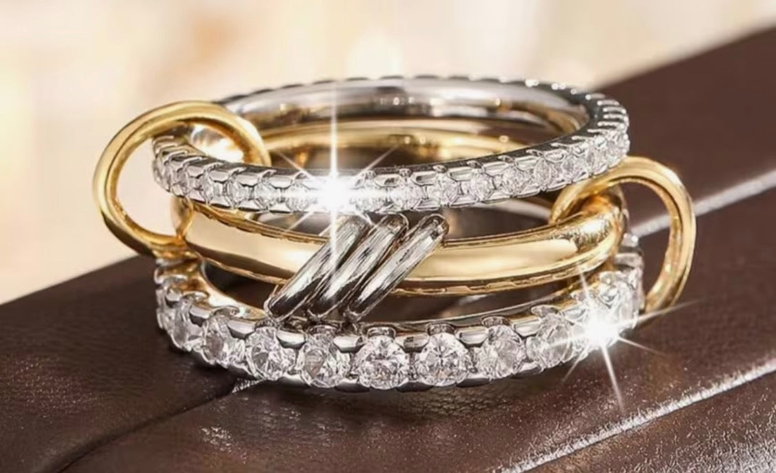 Grace Intertwined Ring ✨ (simple and elegant)