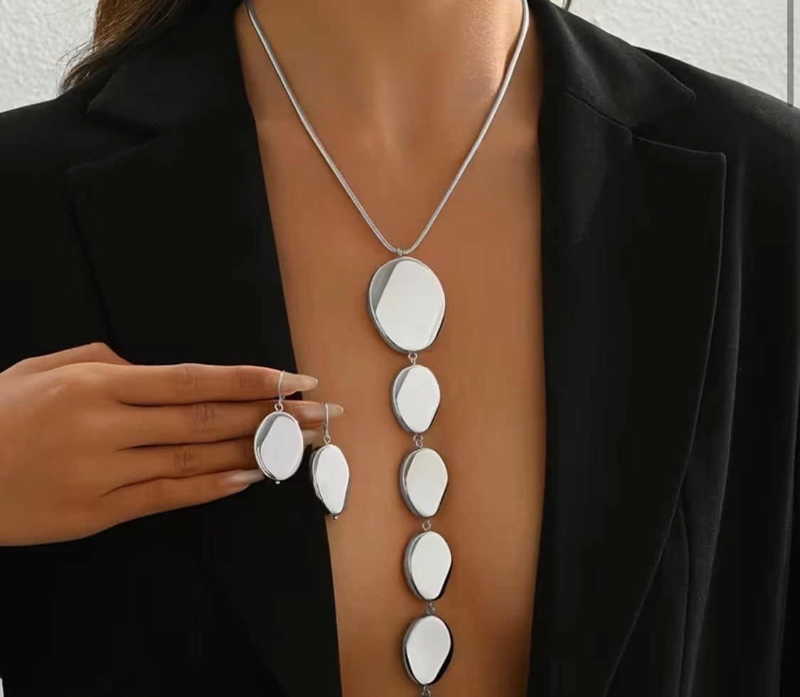 Signature Necklace