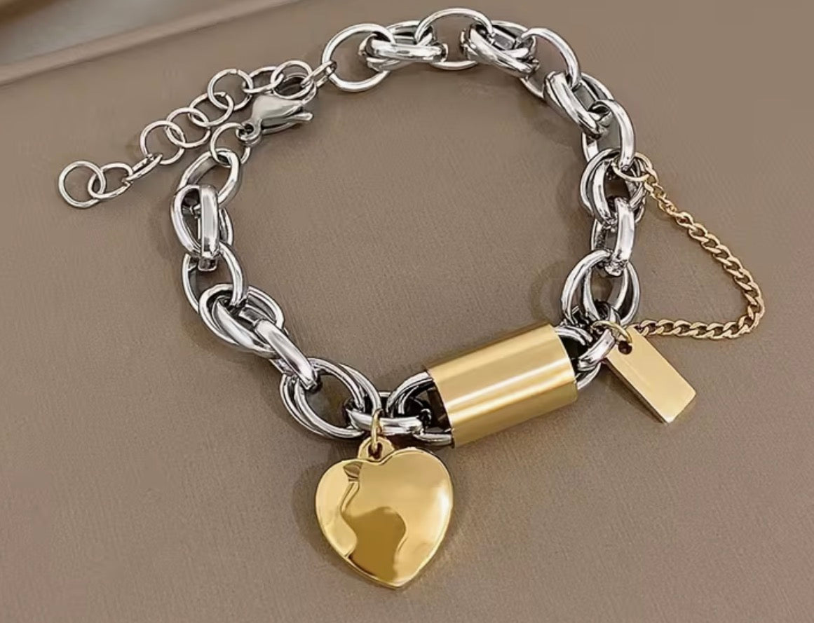 Heart Secured Chain Bracelet