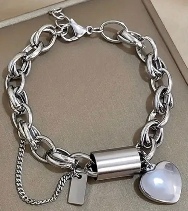 Heart Secured Chain Bracelet