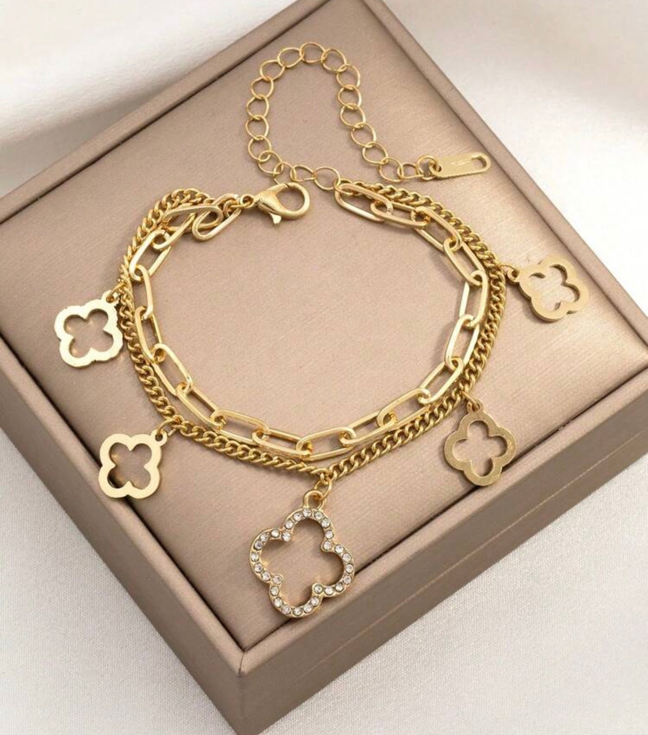 Gracefully Linked Bracelet